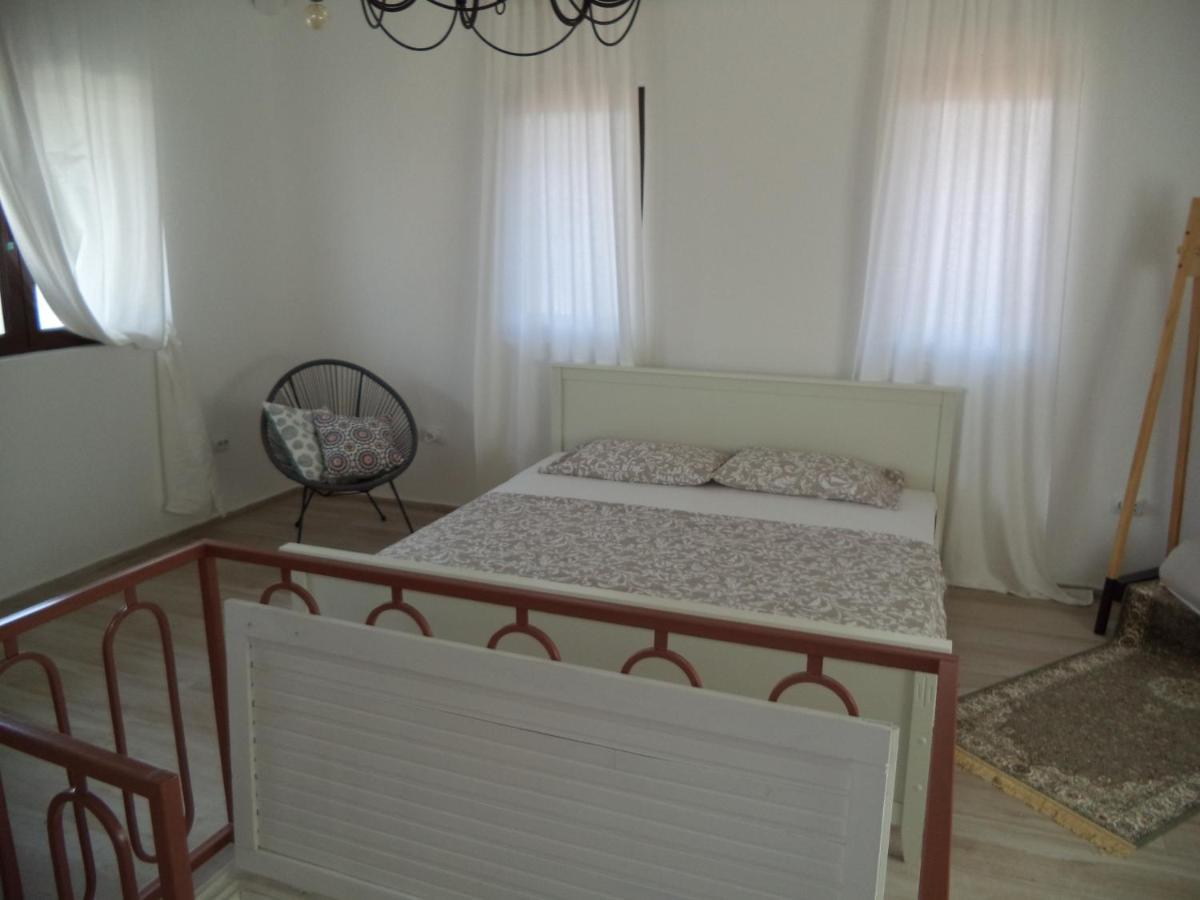 Chic Sea Front Apartment With Breathtaking Kotor Bay View Donji Stoliv Dış mekan fotoğraf